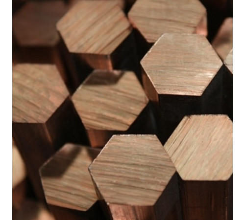 Бронзовые шестигранники в Лиде от ГК Спецметаллстрой