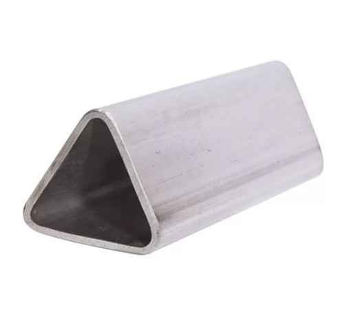 Треугольные трубы в Лиде для строительства и металлоконструкций